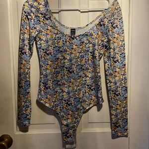 Shein floral print bodysuit small